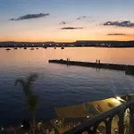 Ammira